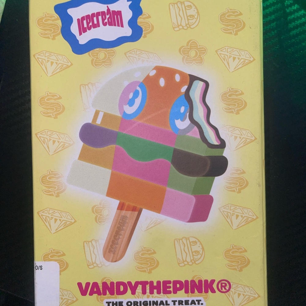 Rare VandyThePink x Ice Cream Collectible